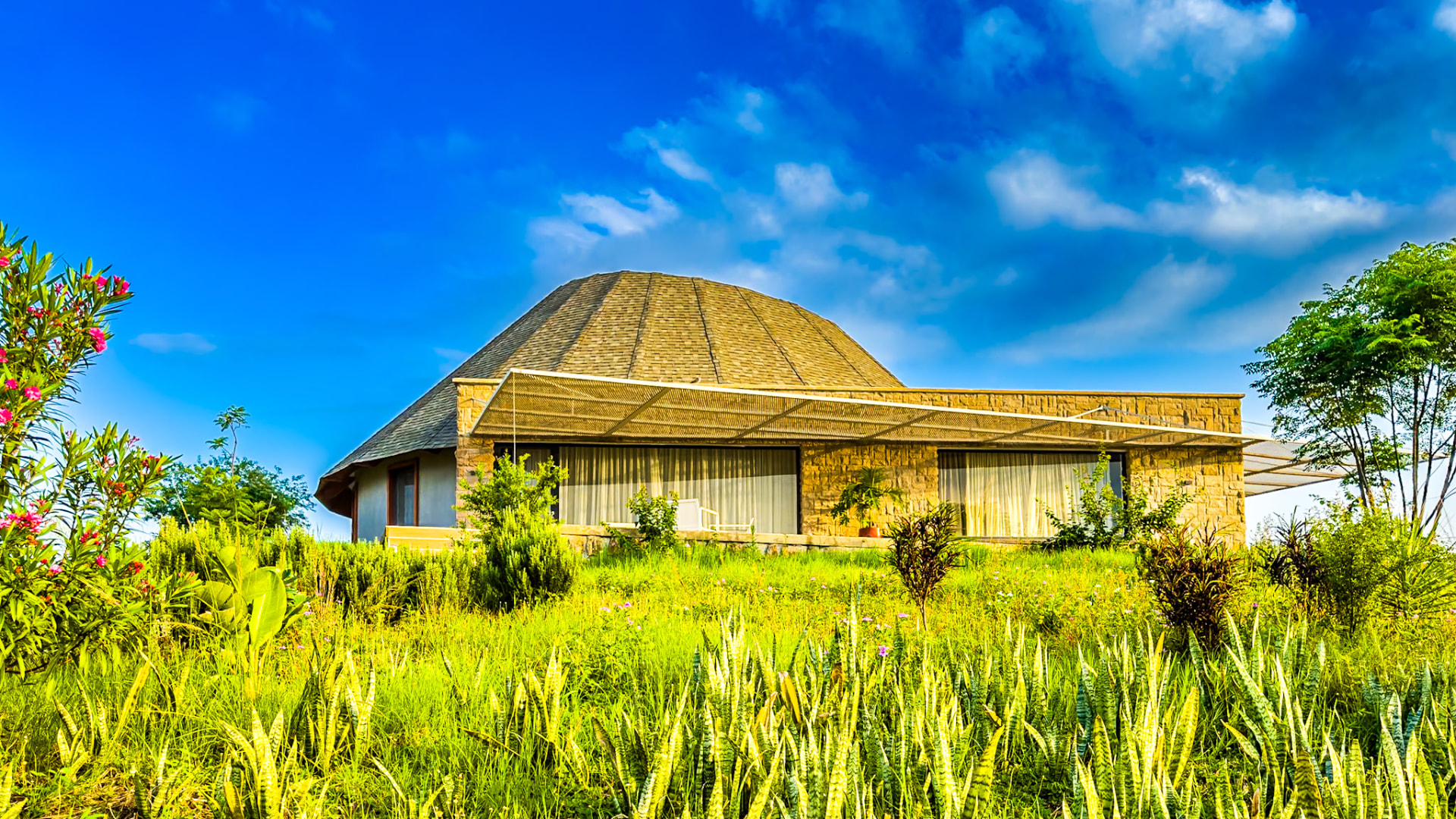 Cliff-view cottages at Halala Kella